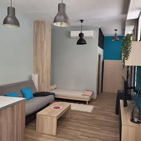 Apartment Type Loft Gare De Trains Et Malaga