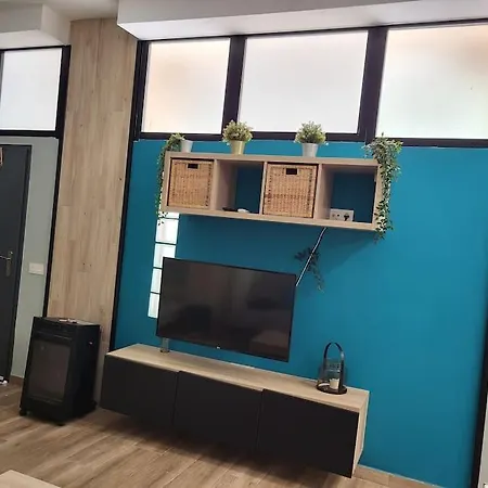 Apartment Type Loft Gare De Trains Et